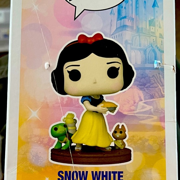 COPY - Brand New Never Opened Funko POP #1019 Disney Princess Snow White Funko … - Picture 2 of 4